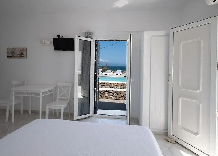 Anixi Hotel