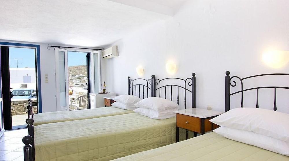 Anixi Ornos (Mykonos)