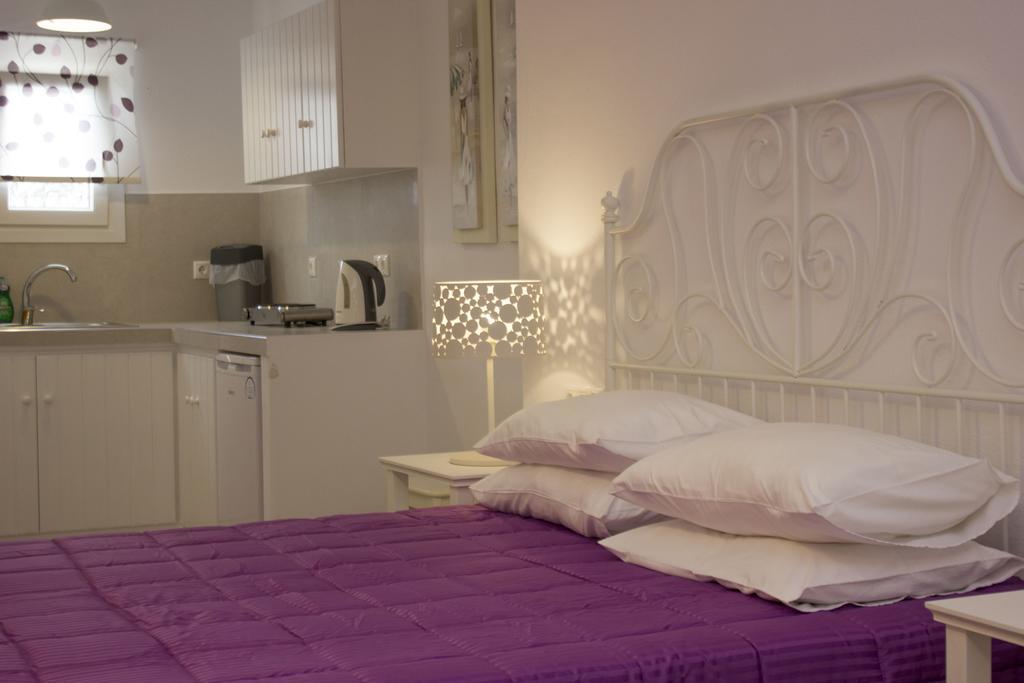 Anixi Hotel